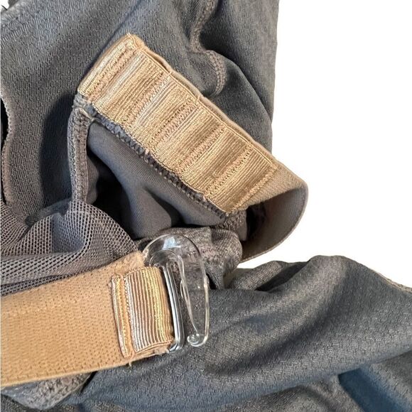 Lululemon Athletica Gray Adjustable Bra Side Detail Tank Top Size 4 - Picture 8 of 13